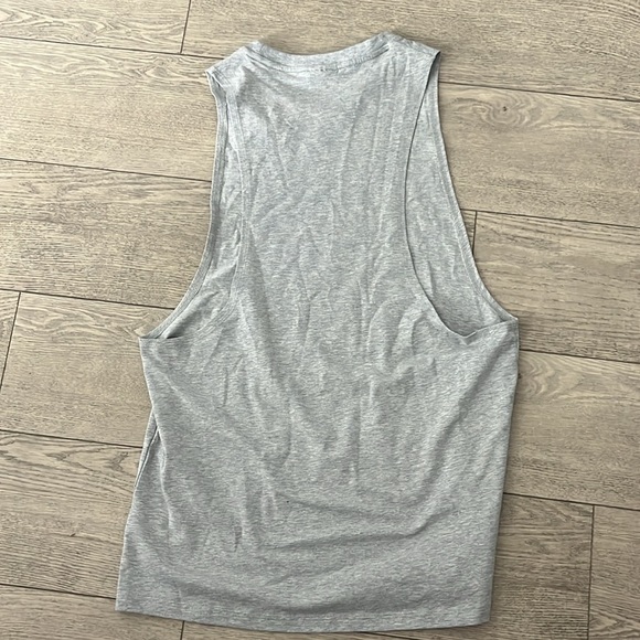 Gymshark Tank - Picture 3 of 3
